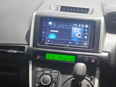 2012 Toyota WISH - Thumbnail