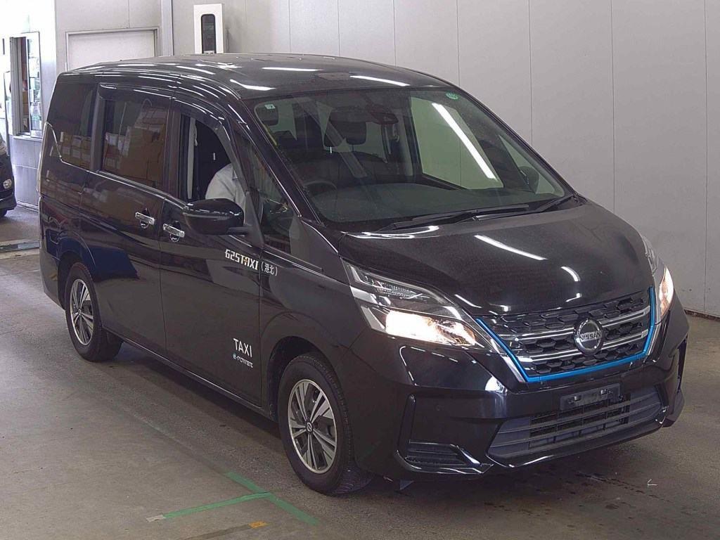 2022 Nissan SERENA