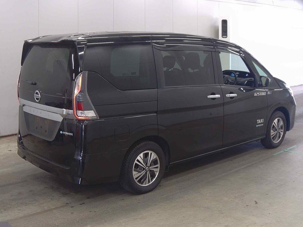 2022 Nissan SERENA