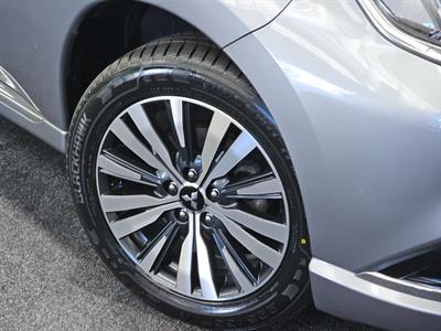 2017 Mitsubishi OUTLANDER - Thumbnail