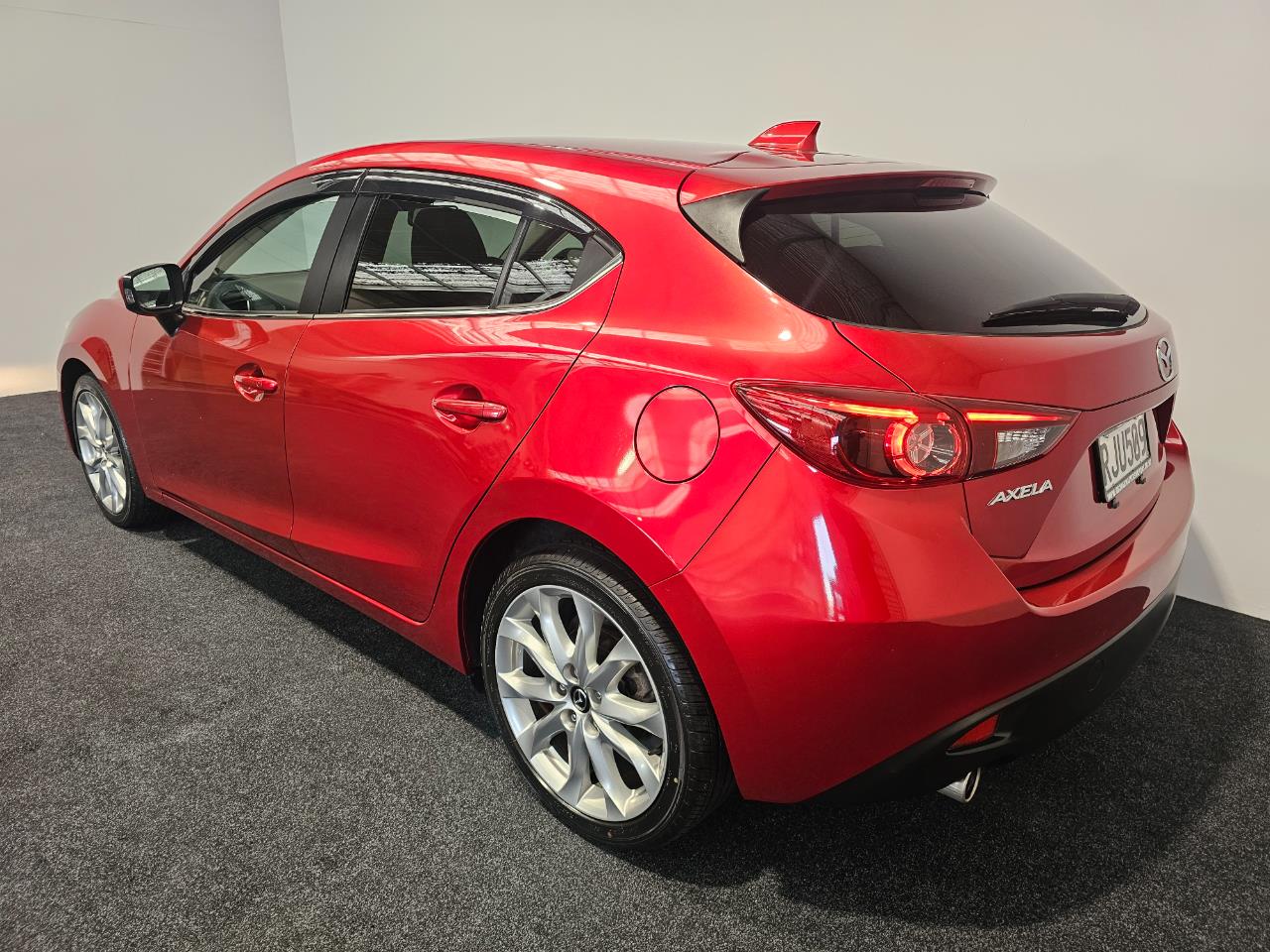 2014 Mazda AXELA