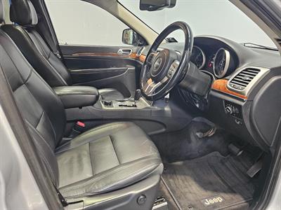 2011 Jeep Grand Cherokee - Thumbnail