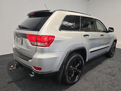 2011 Jeep Grand Cherokee - Thumbnail