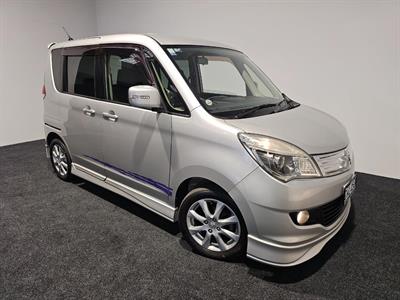 2013 Mitsubishi Delica - Thumbnail