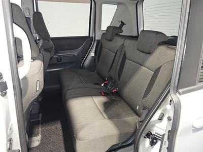 2013 Mitsubishi Delica - Thumbnail