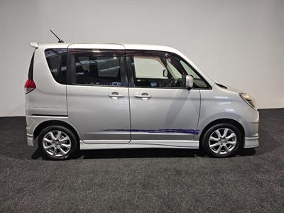 2013 Mitsubishi Delica - Thumbnail