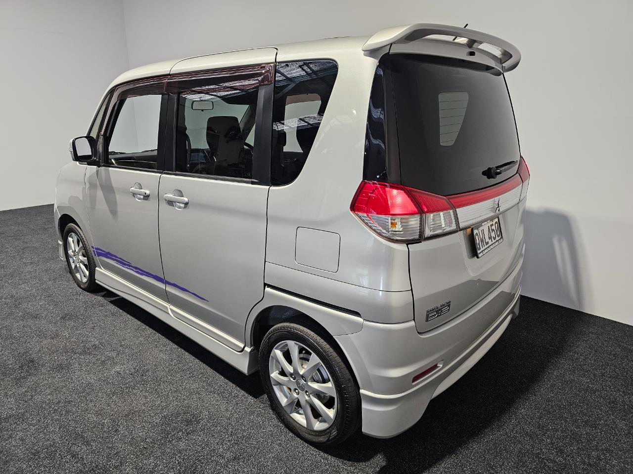 2013 Mitsubishi Delica