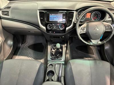 2016 Mitsubishi Triton - Thumbnail