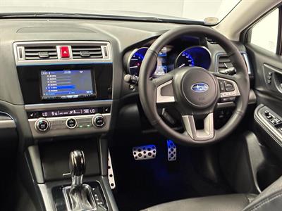 2016 Subaru Outback - Thumbnail
