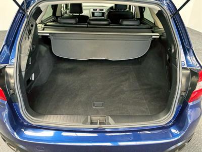 2016 Subaru Outback - Thumbnail