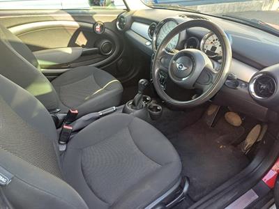 2011 Mini Cooper - Thumbnail