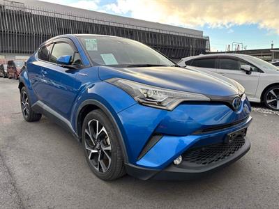 2017 Toyota C-HR - Thumbnail