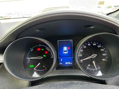 2017 Toyota C-HR - Thumbnail