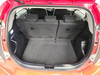 2012 Toyota AQUA - Thumbnail