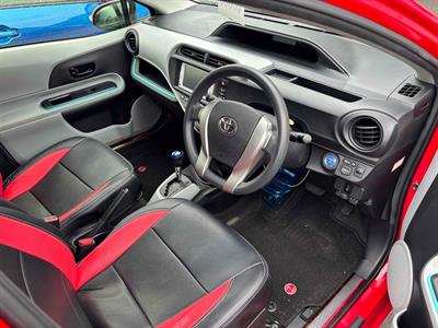 2012 Toyota AQUA - Thumbnail