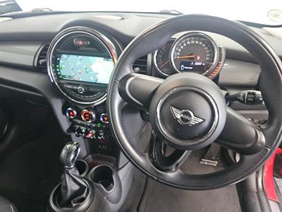 2016 Mini Cooper - Thumbnail