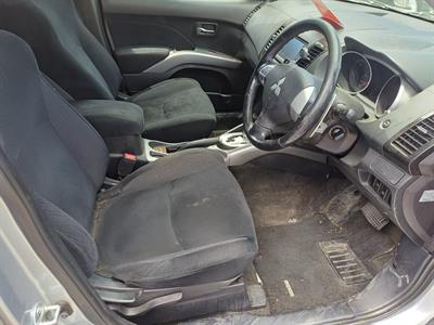 2009 Mitsubishi OUTLANDER - Thumbnail