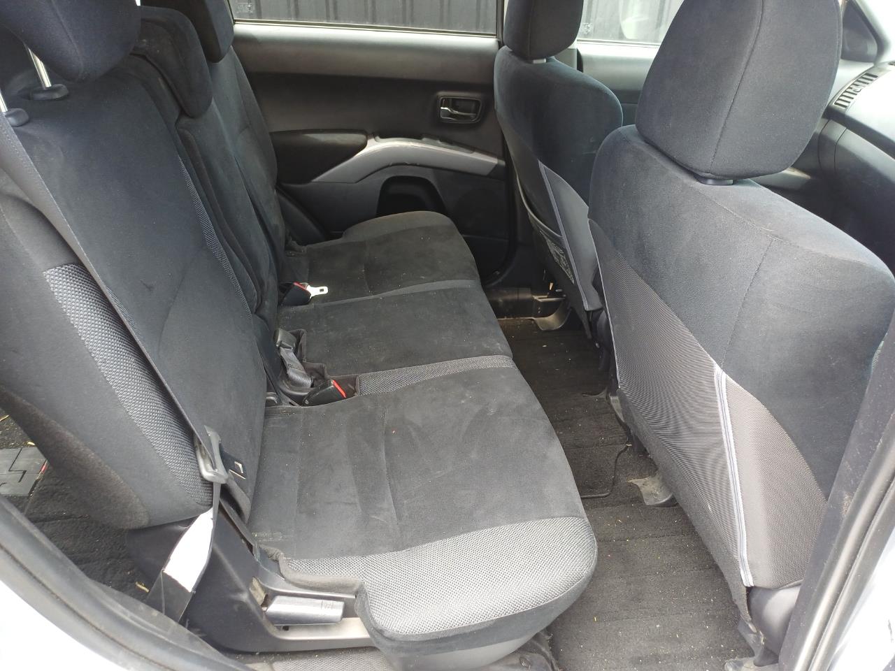 2009 Mitsubishi OUTLANDER