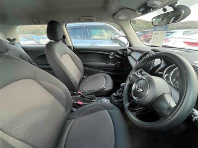 2016 Mini Cooper - Thumbnail