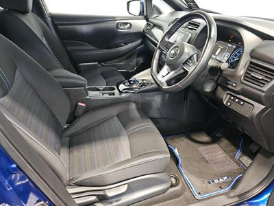 2021 Nissan LEAF - Thumbnail