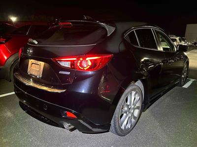 2013 Mazda AXELA - Thumbnail