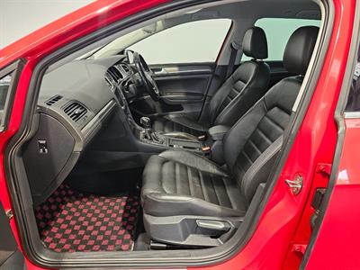 2015 Volkswagen Golf - Thumbnail