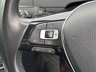 2015 Volkswagen Golf - Thumbnail