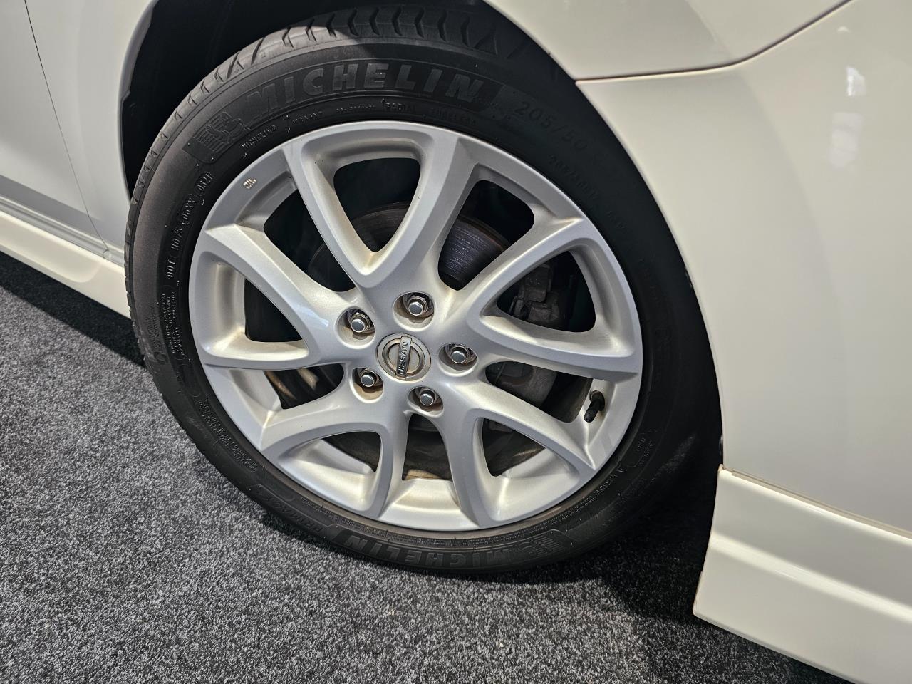 2012 Nissan LAFESTA