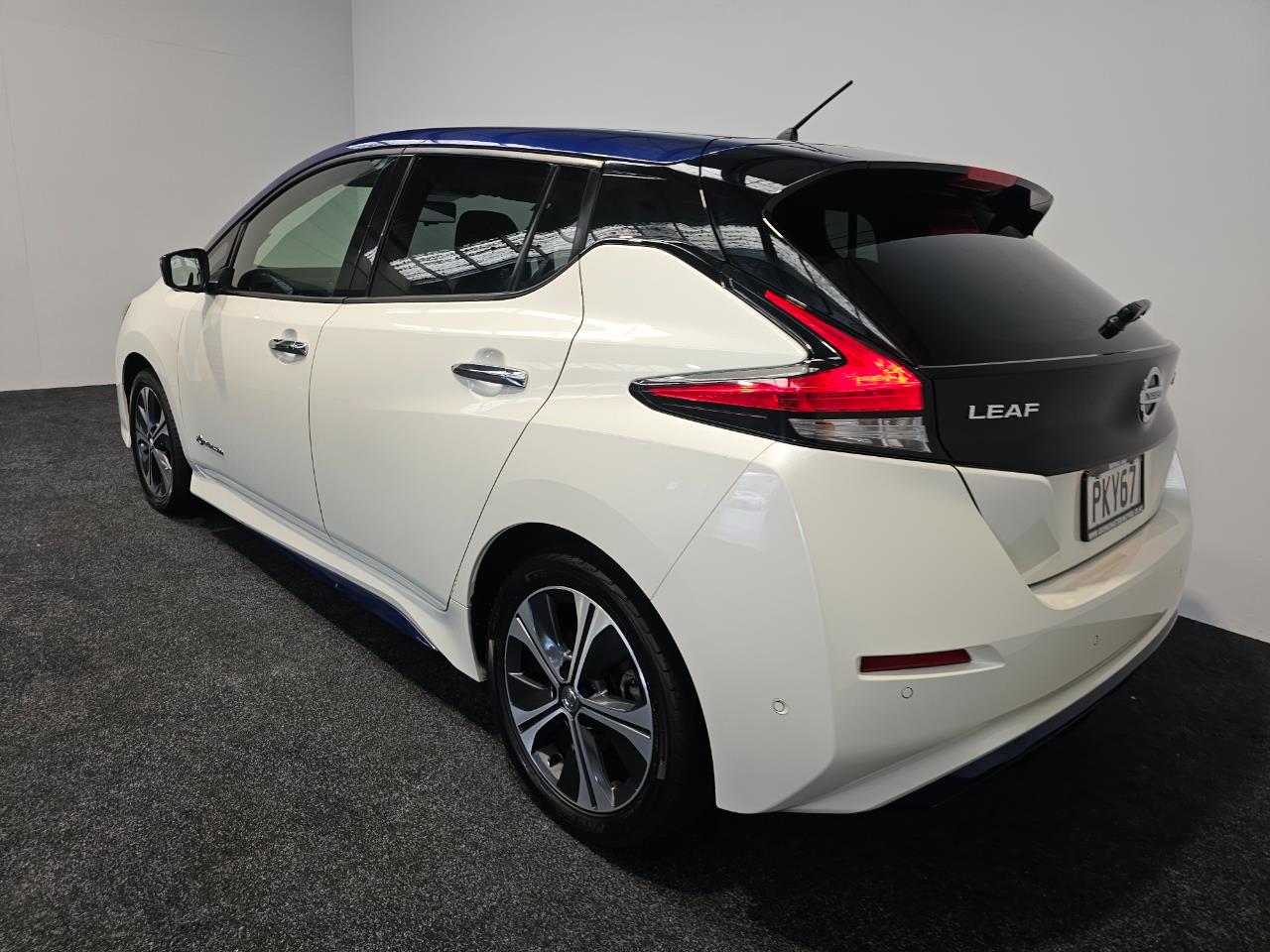 2018 Nissan LEAF