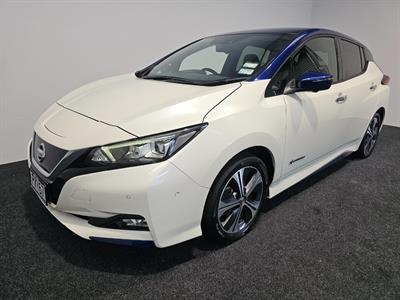 2018 Nissan LEAF - Thumbnail