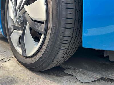 2014 Honda FIT - Thumbnail