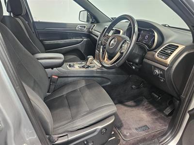 2016 Jeep Grand Cherokee - Thumbnail