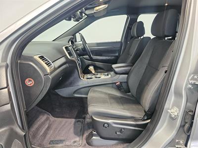 2016 Jeep Grand Cherokee - Thumbnail