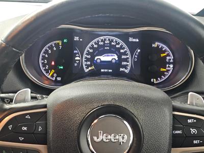 2016 Jeep Grand Cherokee - Thumbnail