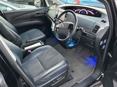 2015 Toyota ESTIMA - Thumbnail