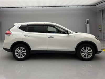 2017 Nissan X-TRAIL - Thumbnail