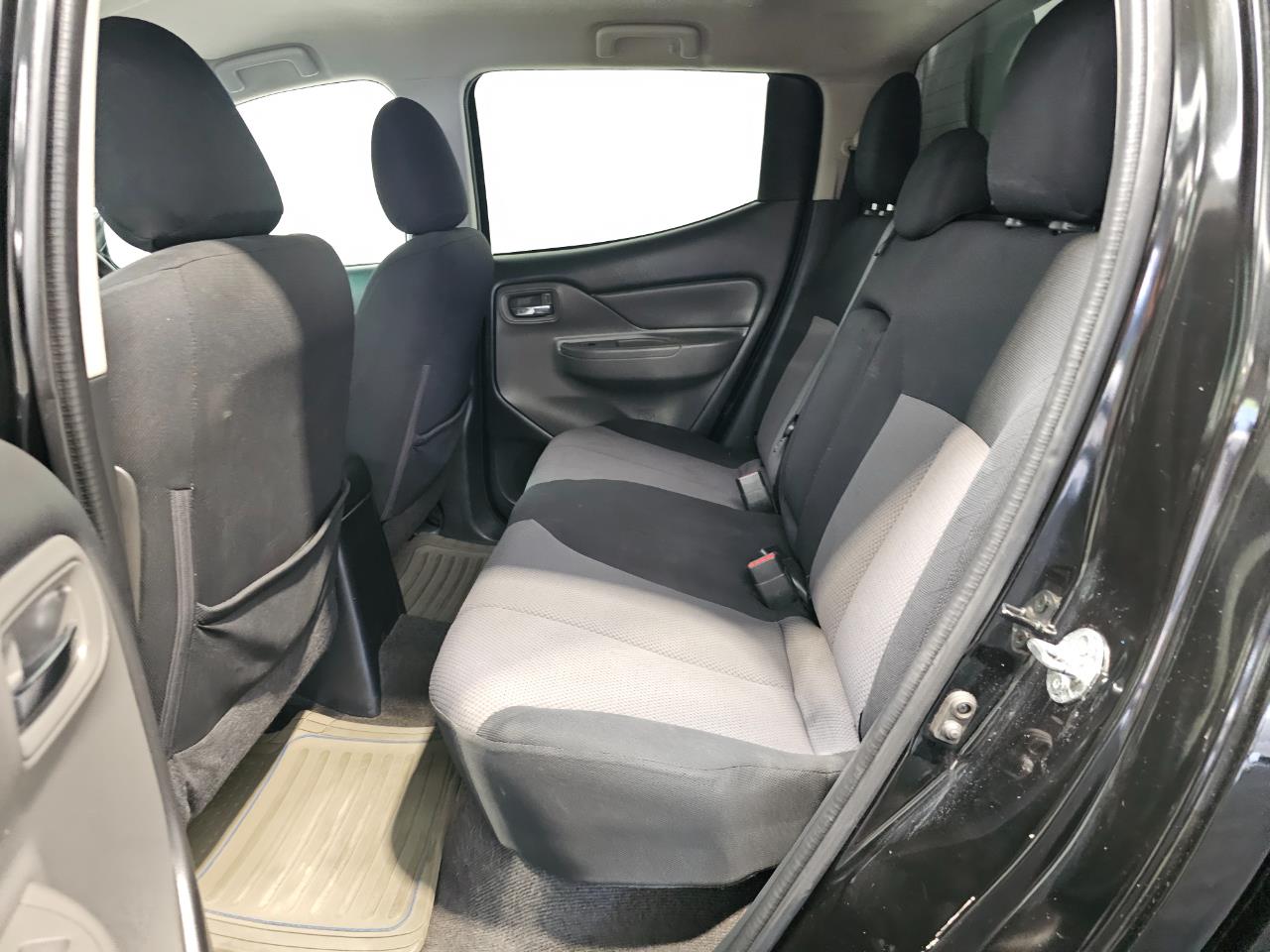 2017 Mitsubishi Triton