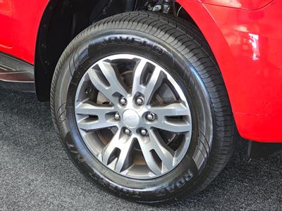 2018 Ford Everest - Thumbnail