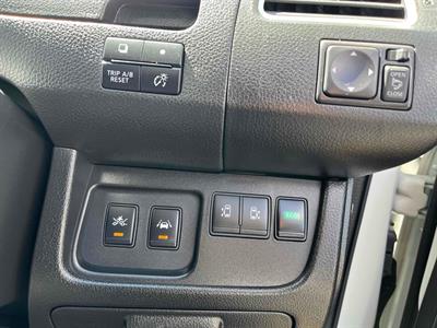 2016 Nissan SERENA - Thumbnail