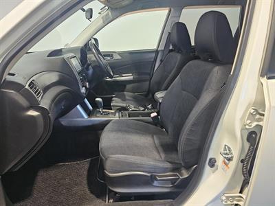 2011 Subaru FORESTER - Thumbnail