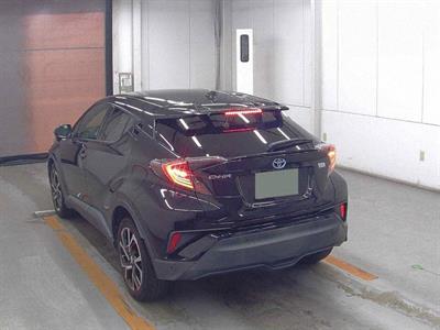 2017 Toyota C-HR - Thumbnail