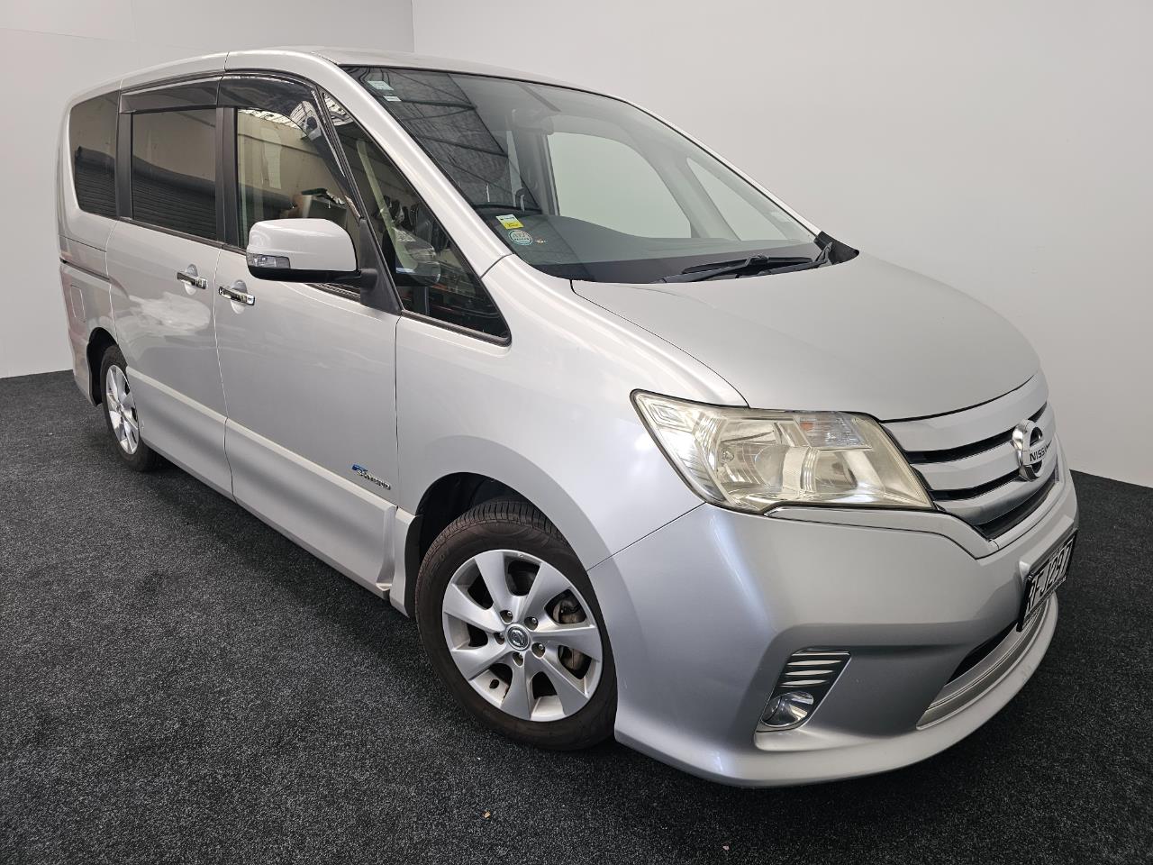2012 Nissan SERENA