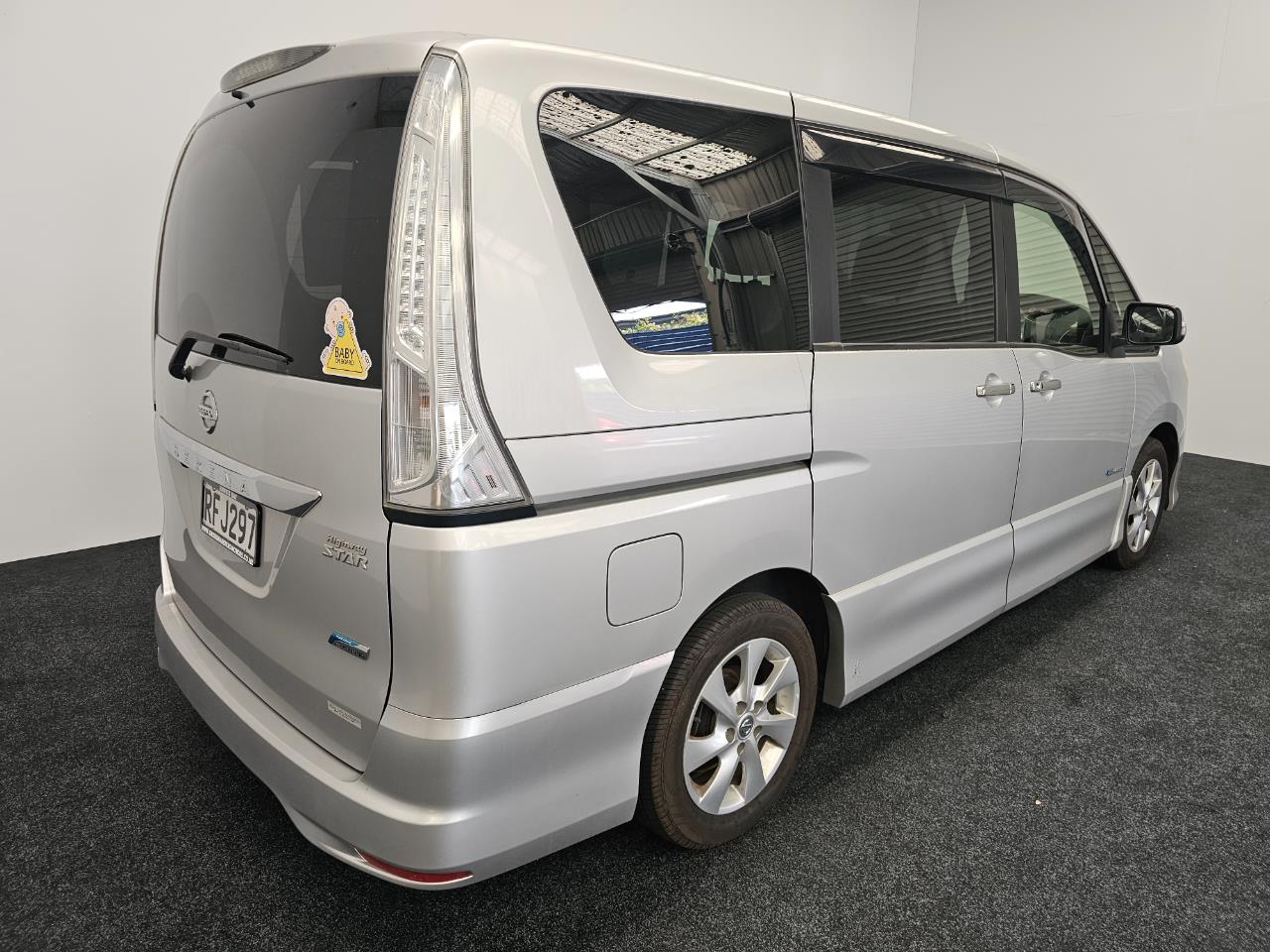 2012 Nissan SERENA