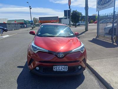 2017 Toyota C-HR - Thumbnail
