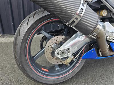 2002 Aprilia RSV1000 - Thumbnail