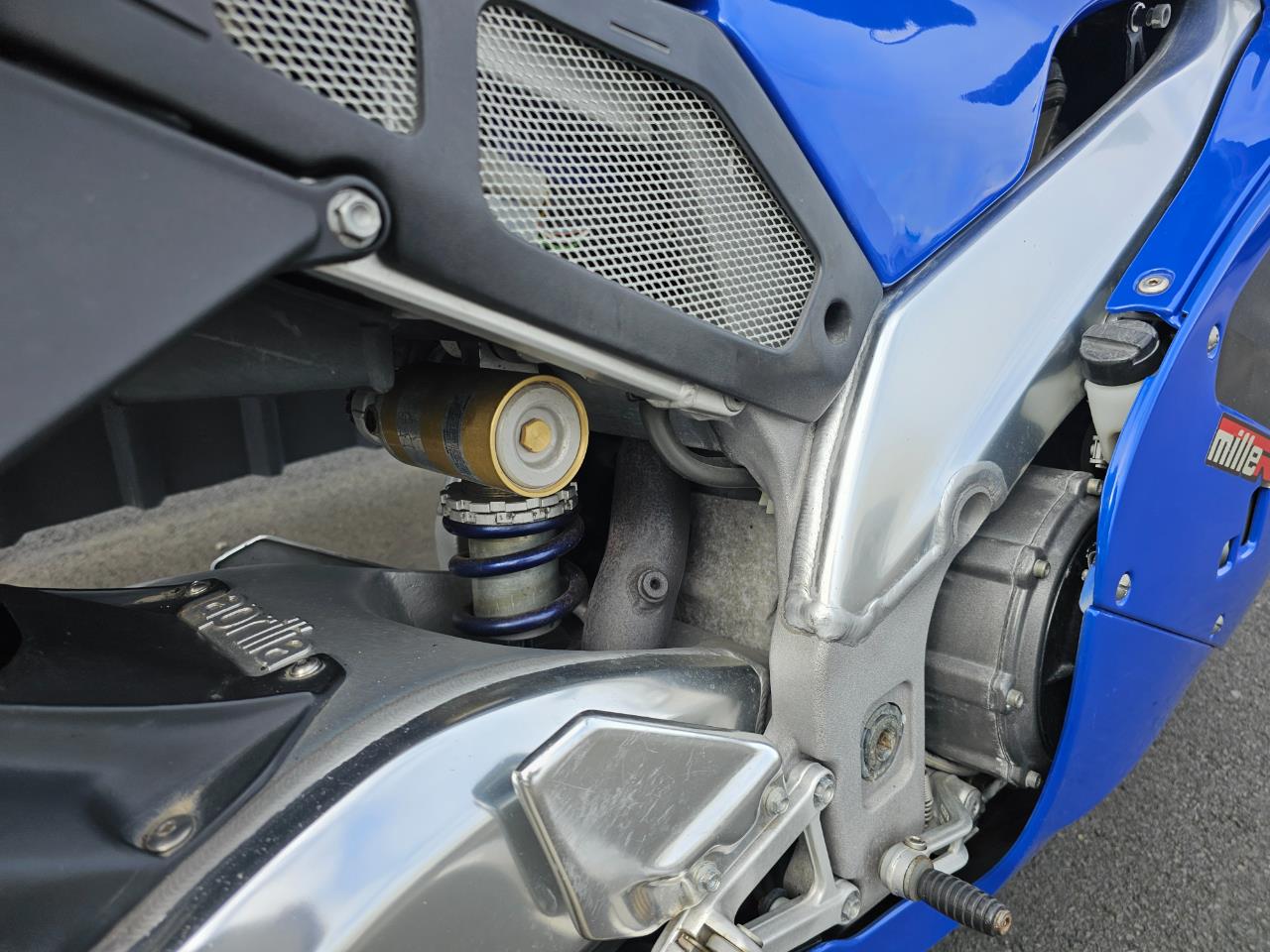 2002 Aprilia RSV1000