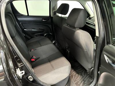 2014 Suzuki Swift - Thumbnail