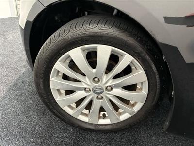 2014 Suzuki Swift - Thumbnail