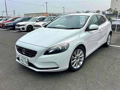 2015 Volvo V40 - Thumbnail