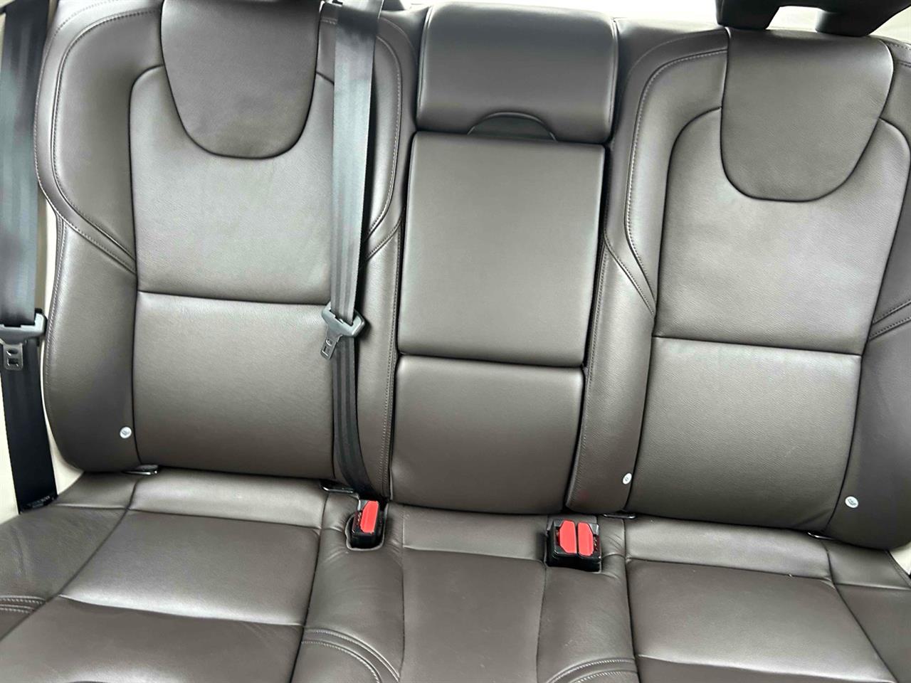 2015 Volvo V40